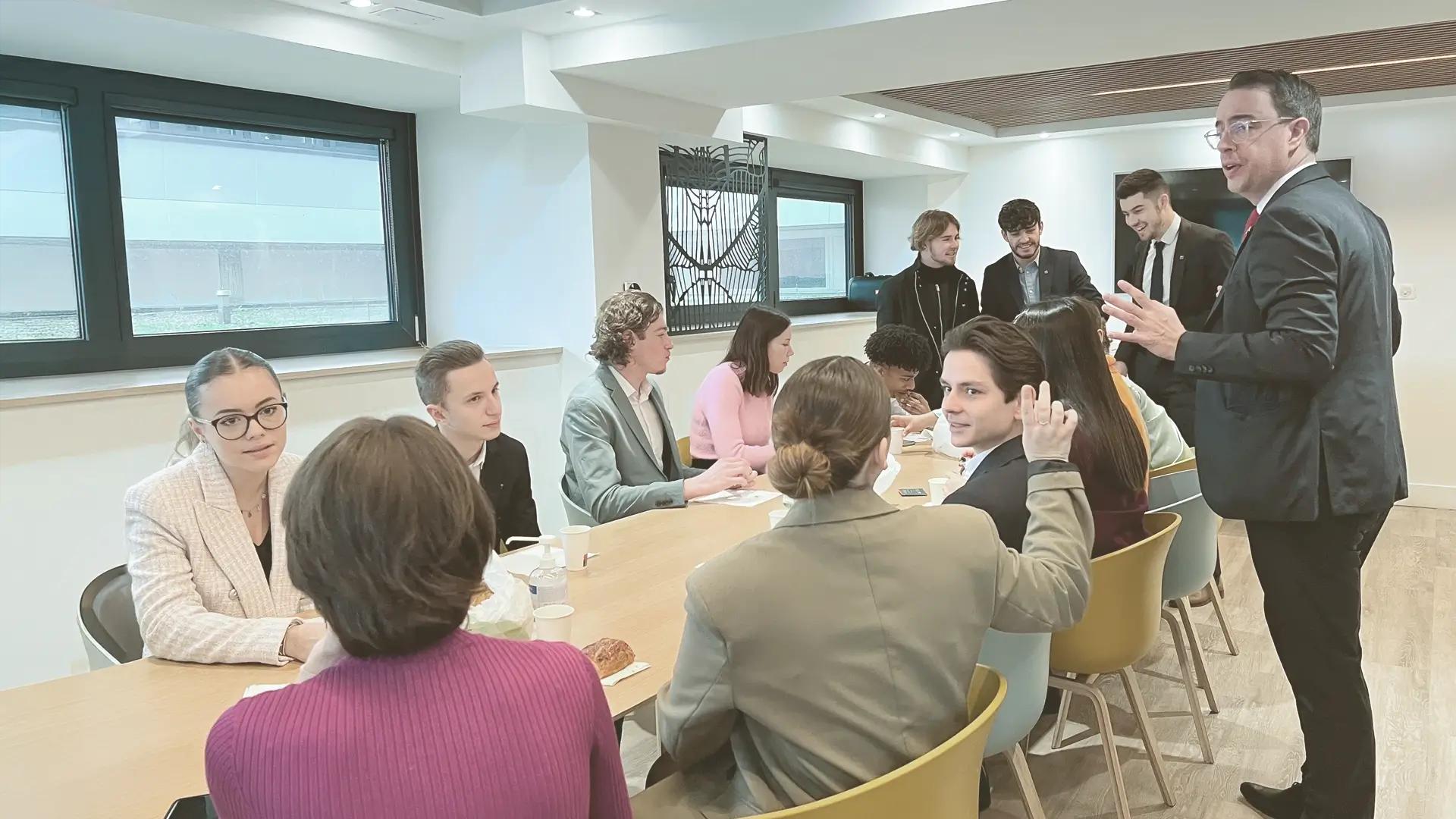 des personnes en formation